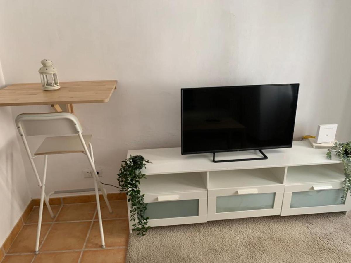 Centrico Apartamento Junto Al Cervantes Málaga Kültér fotó